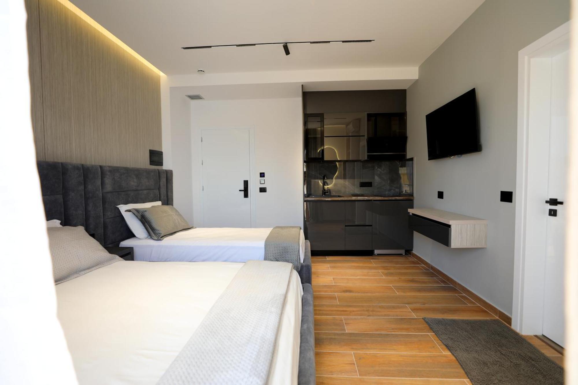 Romario 3* Sarandë